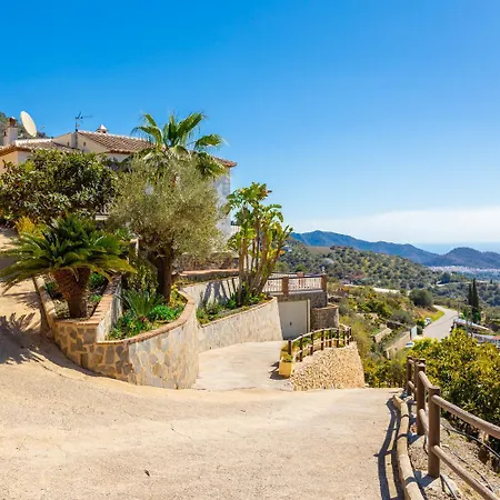 El Pedregal Villa